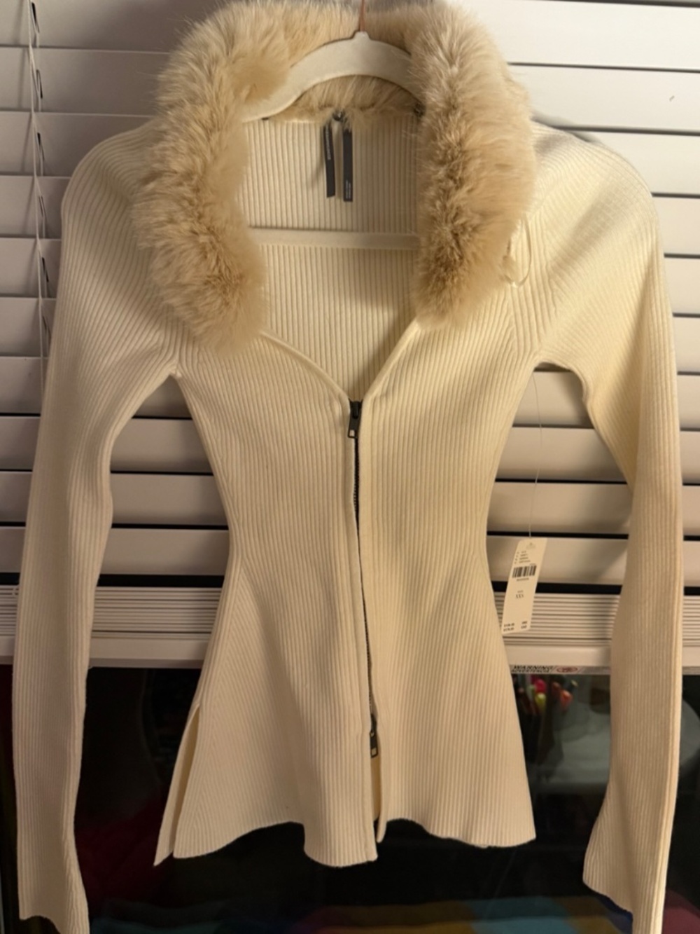 NWT Anthropologiee Ivory Ribbed Peplum Cardigan Faux Fur Collar XXS